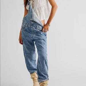 FREE PEOPLE ZIGGY OVERALLS MEDIUM